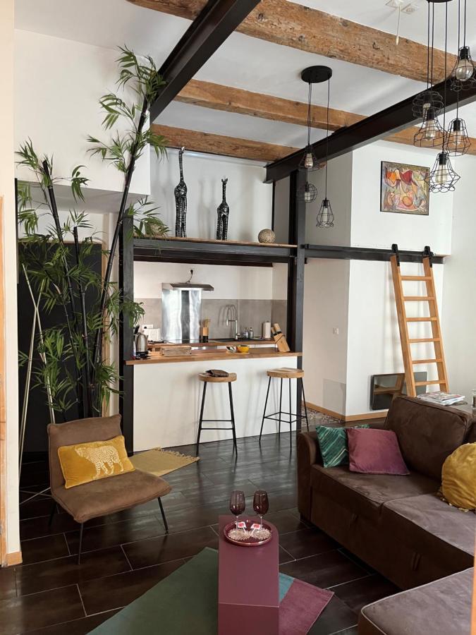Apartment Atypique Cosy Entre Terre & Marseilles