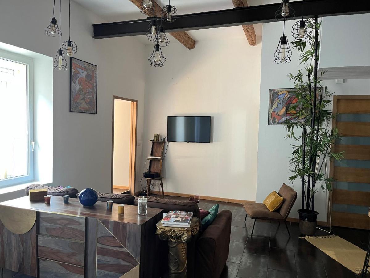 Atypique Cosy Entre Terre & Apartment Marseilles